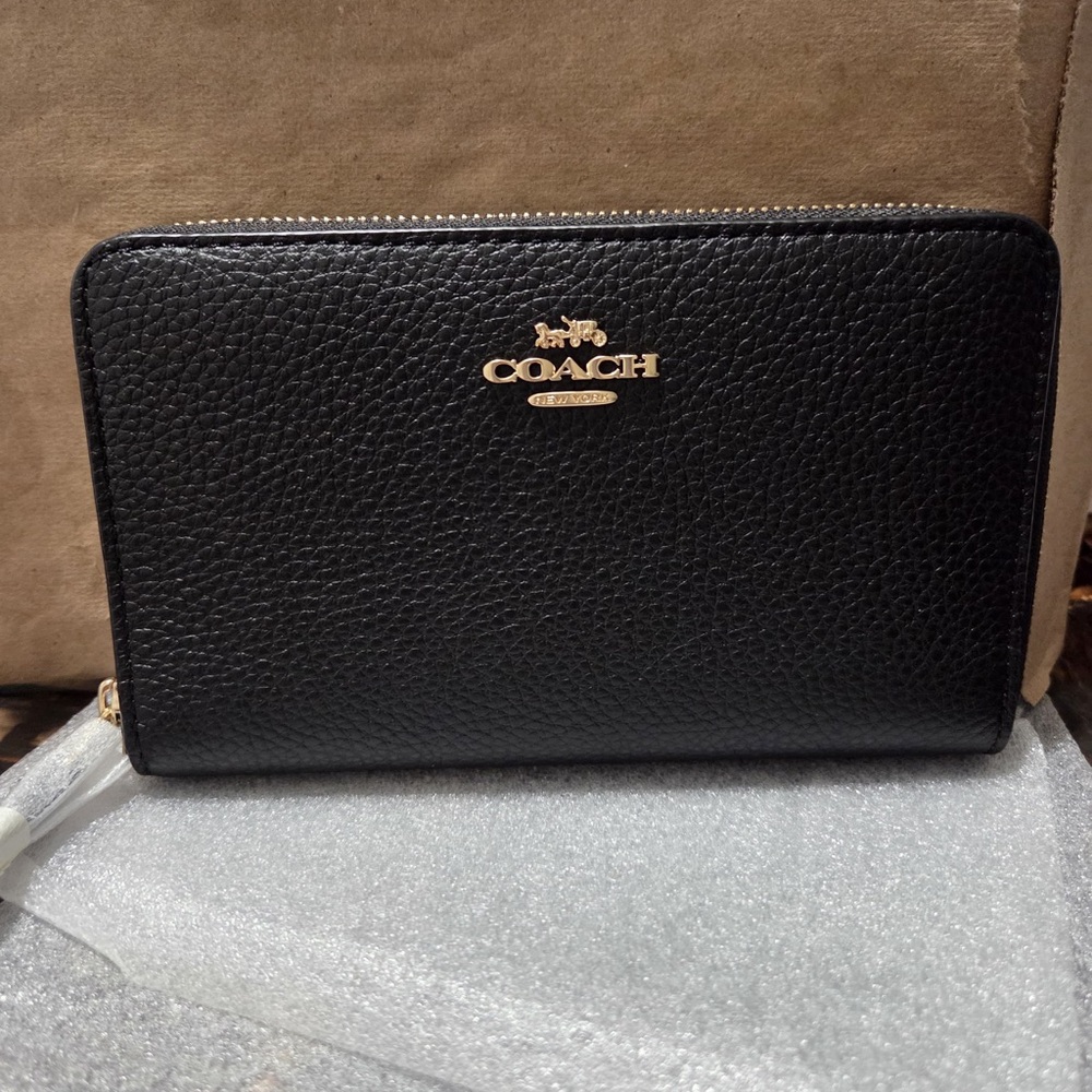 Coach Black Leather Zip Wallet